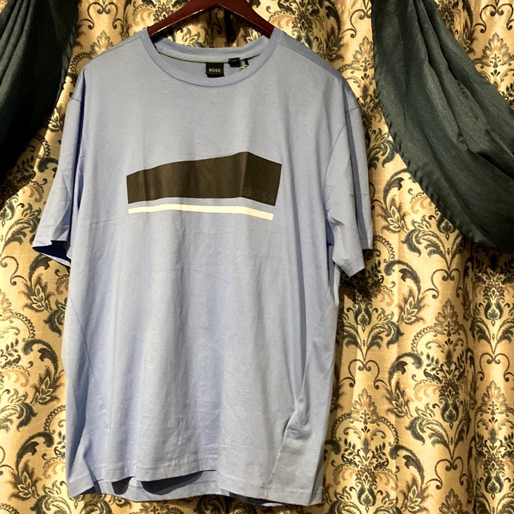 Boss men’s t- shirt blue XL
